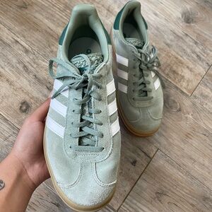 adidas Bold Gazelles Women's Green size 8.5